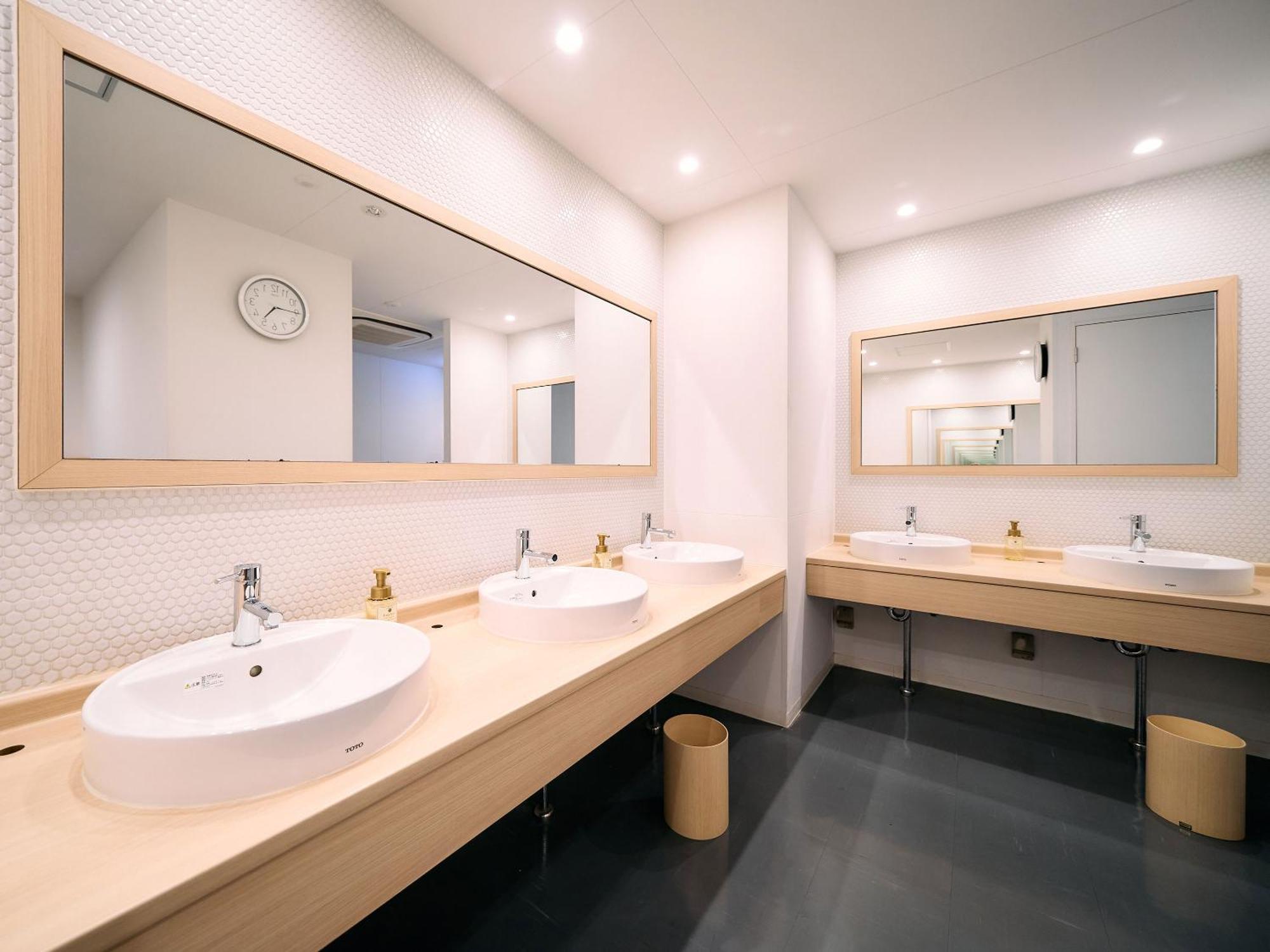 Hotel Plus Hostel Tokyo Kawasaki Kawasaki  Exterior foto